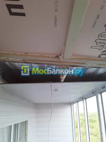 Крыша на балконе в Лобне монтаж и ремонт по выгодной цене от МосБалкон