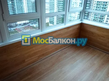 Отделка балкона и лоджии пластиковыми ПВХ панелями в Лобне от компании МосБалкон