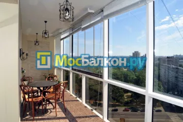 Отделка балкона и лоджии пластиковыми ПВХ панелями в Лобне от компании МосБалкон