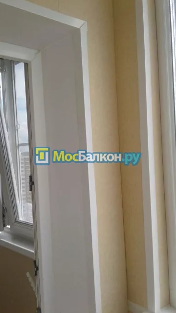 Отделка балкона и лоджии пластиковыми ПВХ панелями в Лобне от компании МосБалкон