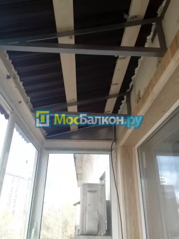 Крыша на балконе в Лобне монтаж и ремонт по выгодной цене от МосБалкон