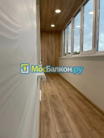 Заказать балкон в Лобне цена от 1320 руб | Остекление балконов и лоджий МосБалкон