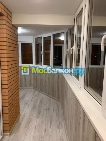 Заказать балкон в Лобне цена от 1320 руб | Остекление балконов и лоджий МосБалкон