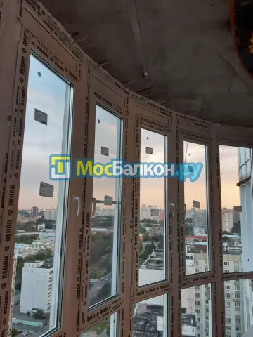Панорамное остекление заказать под ключ по выгодной цене в Лобне от компании МосБалкон