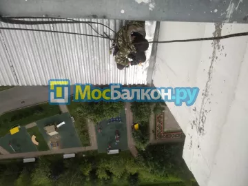 Крыша на балконе в Лобне монтаж и ремонт по выгодной цене от МосБалкон