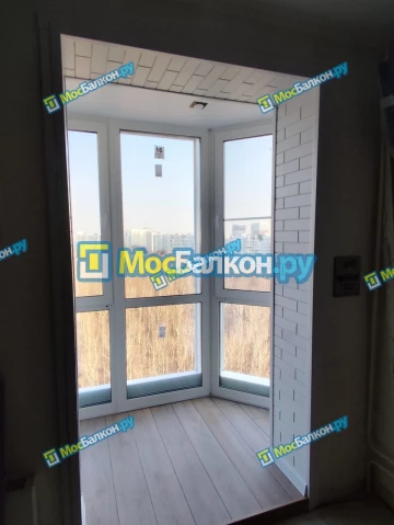Панорамное остекление заказать под ключ по выгодной цене в Лобне от компании МосБалкон