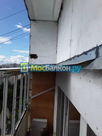 Крыша на балконе в Лобне монтаж и ремонт по выгодной цене от МосБалкон