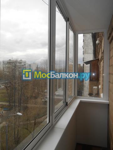 Холодное остекление на последнем этаже "хрущевки"