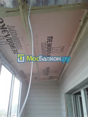 Крыша на балконе в Лобне монтаж и ремонт по выгодной цене от МосБалкон