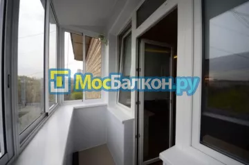 Заказать балкон в Лобне цена от 1320 руб | Остекление балконов и лоджий МосБалкон